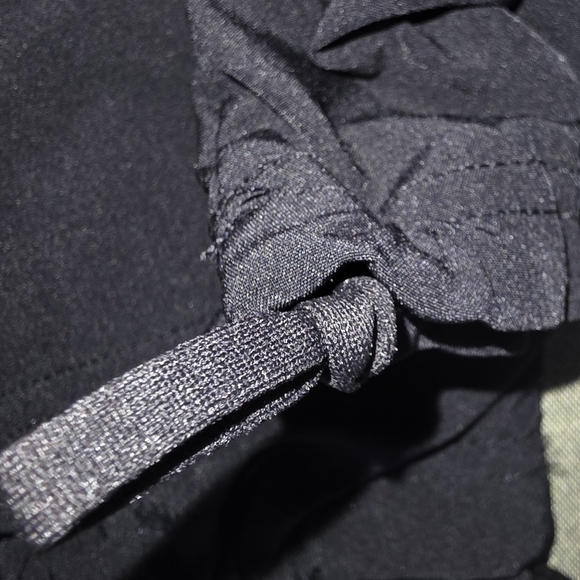 Spyder Black Capris NWOT (CAP30) - Picture 3 of 10